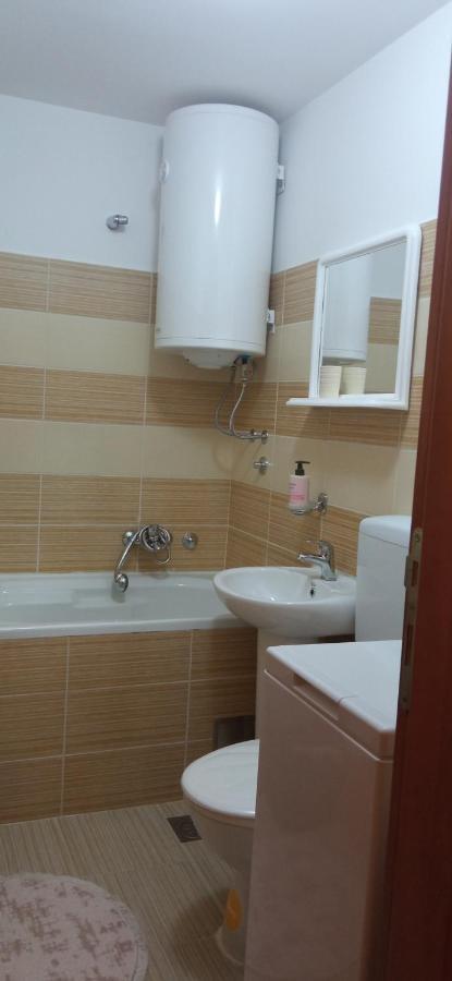 Studio Apartman D&S 플루지네 외부 사진