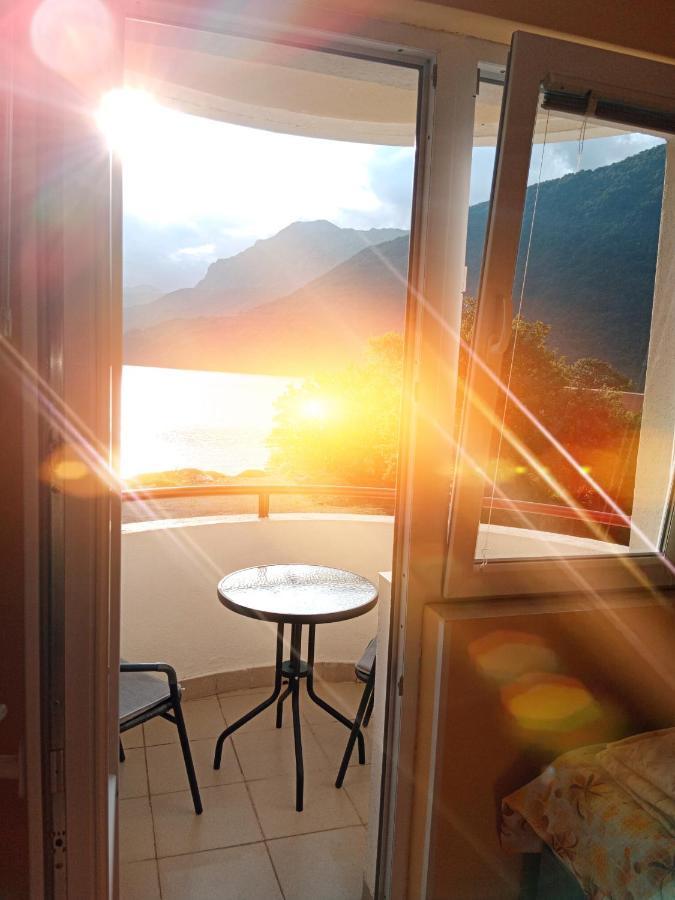 Studio Apartman D&S 플루지네 외부 사진