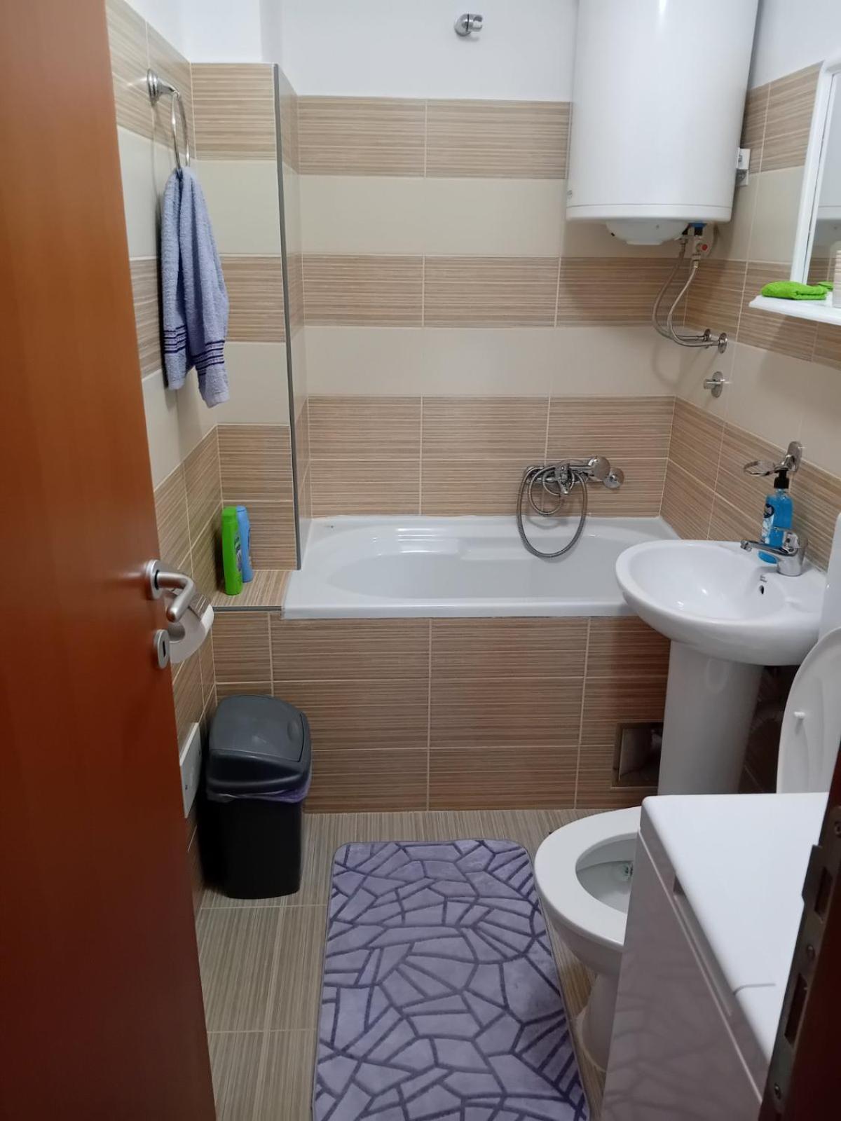 Studio Apartman D&S 플루지네 외부 사진